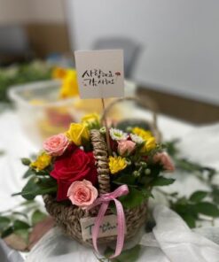Alternative view of 미니꽃바구니 만들기