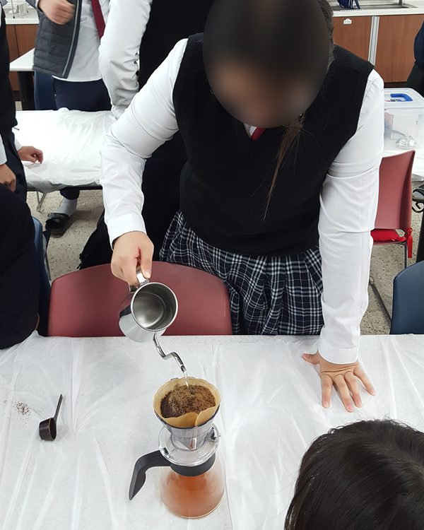 자유학기제 진로직업 방문체험 핸드드립커피(2)