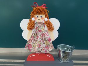 목공예-소녀연필꽂이