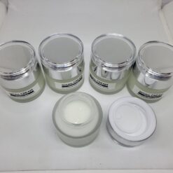 Alternative view of 온가족 수분크림 만들기