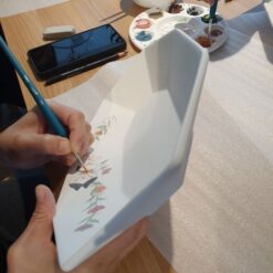 Alternative view of 도자기 공예가(도자기 접시 페인팅)