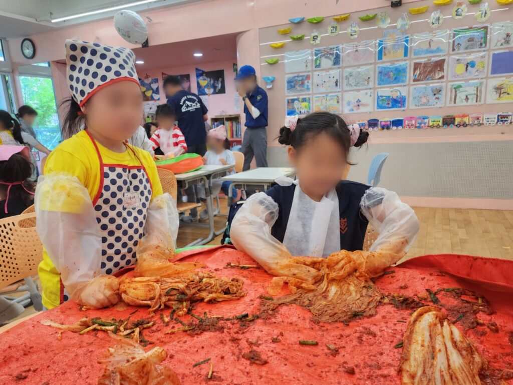 활동 현장을 만나보세요 사진 3